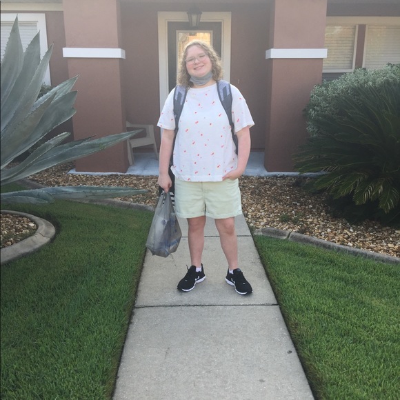 Meet your Posher, Kendra - Picture 4 of 6